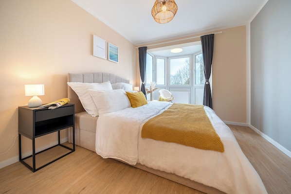 1 bedroom, iron/ironing board, free WiFi