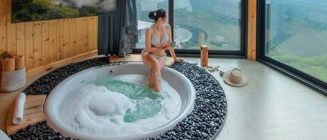 Suíte lua de mel | Banheira de hidromassagem particular