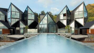 บริเวณภายนอก