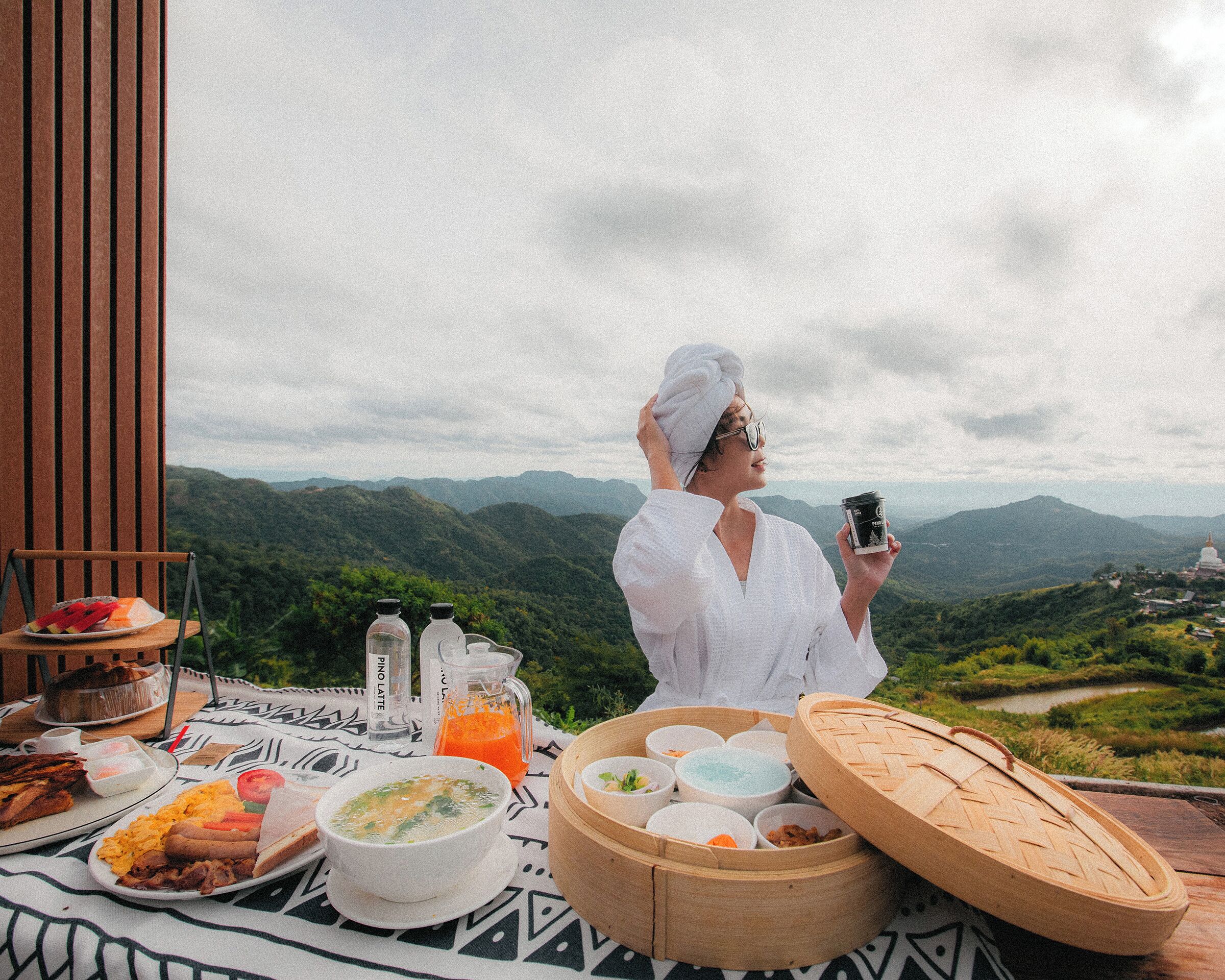 Free daily cooked-to-order breakfast