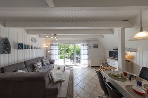 Télévision, chaîne hi-fi