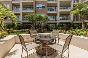 Apartment, Accessible | 3 bedrooms - Eagle Beach Resort Ground Level 3br3ba Pool Levent (Oranjestad)