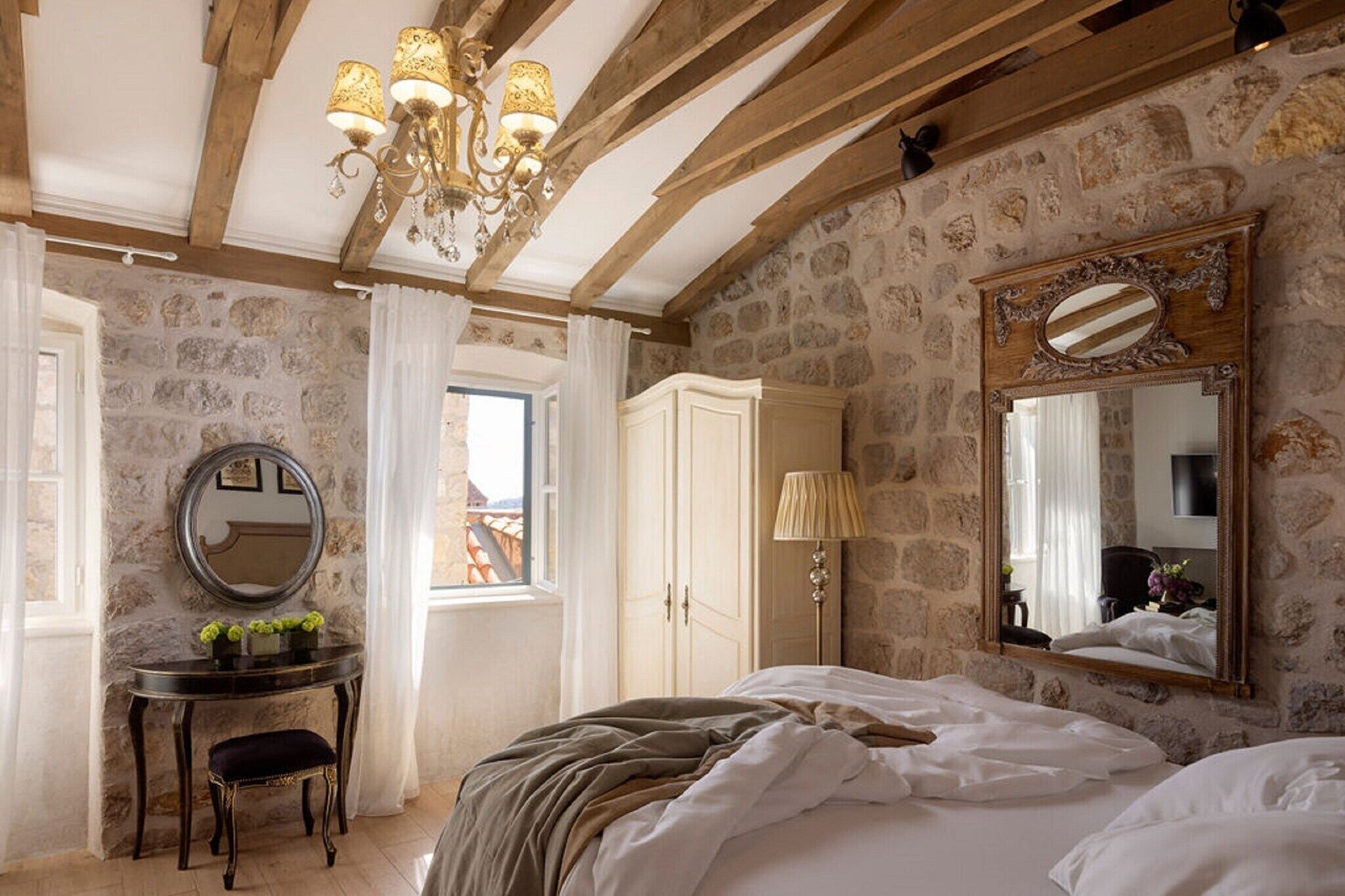 1 bedroom, iron/ironing board, free WiFi