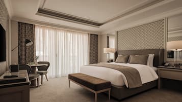 Suite, 1 Tempat Tidur King, akses difabel, pemandangan kota | Minibar, brankas, tirai kedap cahaya, dan tempat tidur lipat/tambahan