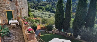 Stone House in Chiatri with Lake Views