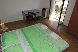 2 bedrooms, free WiFi