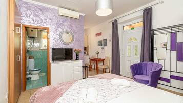 Tabla de planchar con plancha y internet