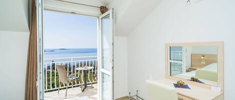 1 غرفة نوم ومكواة/لوح كي وسرير سفر وواي فاي مجانًا