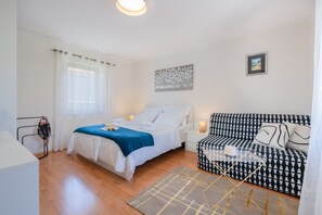2 bedrooms, free WiFi