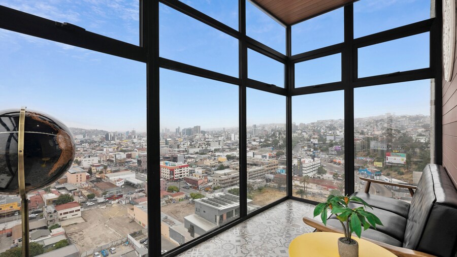 Distrito Revolution Suites