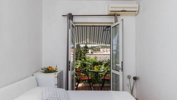 1 quarto, ferros/tábuas de passar roupa, acesso à internet