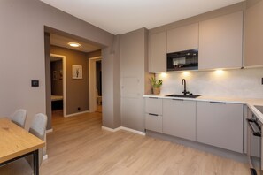 Private kitchen - Fresh Leil. m/2 sov & Gangavstand til Sentrum og Teknologiparken (Buskerud)