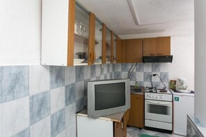 Micro-ondes, plaque de cuisson, lave-vaisselle