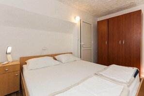 2 chambres, fer et planche à repasser, Wi-Fi gratuit