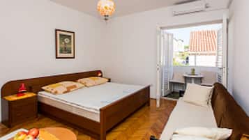 1 bedroom, WiFi (free)
