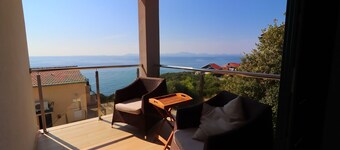 Villa Lavanda Korčula - Villa med fem soveværelser med pool og havudsigt