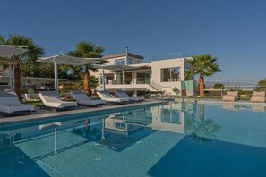Villa | 6 bedrooms, soundproofing