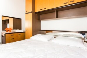 1 bedroom, internet