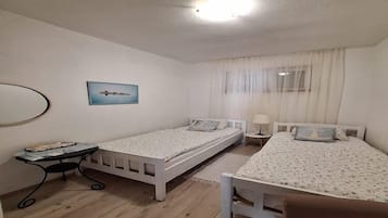 2 bedrooms, free WiFi