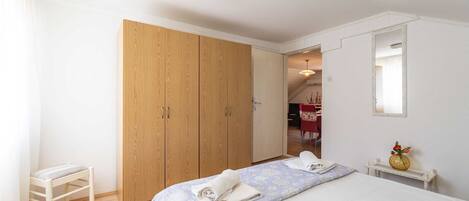 Bügeleisen/Bügelbrett, kostenloses WLAN