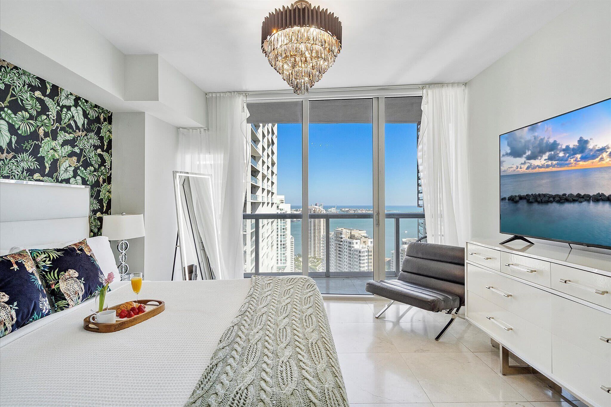 1 chambre, fer et planche à repasser, lit parapluie, Wi-Fi