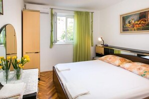1 室のベッドルーム、WiFi (無料)