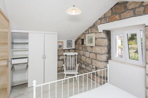 1 bedroom, travel crib, free WiFi