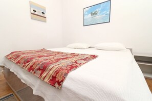 2 bedrooms, iron/ironing board, WiFi - Apartment Lepur Slano - Two-Bedroom Apartment with Terrace (Slano)
