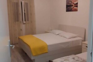 2 chambres, fer et planche à repasser, Wi-Fi gratuit