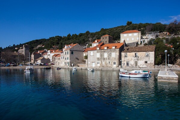 Marina - Mali Skoj Apartment - Two-Bedroom Apartment with Sea View (Sudurad)