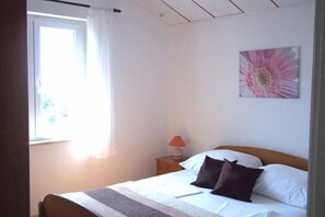2 Schlafzimmer, Bügeleisen/Bügelbrett, Internetzugang
