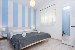 2 bedrooms, travel cot, free WiFi - Apartments Magdales - Two Bedroom Apartment with Balcony A1 (Omis)