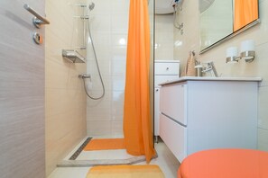 Hair dryer - Pulastar - Studio Apartment with Terrace (Dubrovnik)