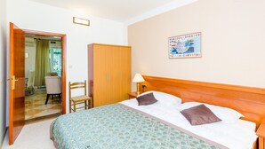 Unclassified image, 2 of 12, button - Apartments Nicol - Two-Bedroom Apartment with Terrace and Sea View (Dubrovnik)
