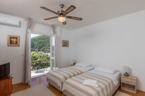 2 quartos, berço de viagem, Wi-Fi de cortesia