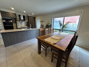 Dining - Quiet Comfort for Relaxing Stays (Point Cook)