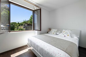 1 bedroom, iron/ironing board, free WiFi