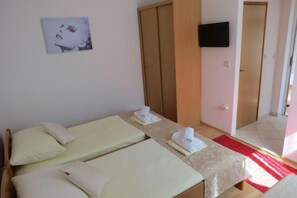 Bügeleisen/Bügelbrett, kostenloses WLAN