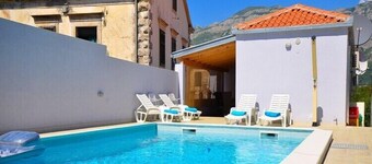 Holiday Home Belmondo- Three Bedroom Home with Terrace and Private Pool (A6)