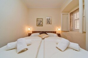 2 bedrooms, iron/ironing board, free WiFi - Apartment Maru - Two Bedroom Apartment with City View (A4) (Dubrovnik)