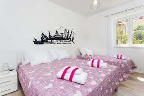 2 Schlafzimmer, Bügeleisen/Bügelbrett, kostenloses WLAN