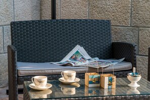 Property grounds - Apartments  L&M - Studio Apartment with Terrace (Vlahinić) (Dubrovnik)