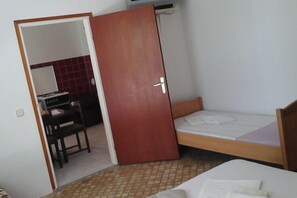 2 Schlafzimmer, Reisekinderbett, kostenloses WLAN