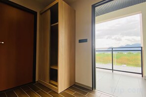Unclassified image, 4 of 55, button - Mizuho Hotel (Hualien)