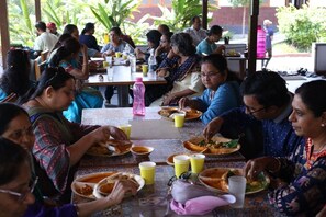 Family dining - Tapasya Health & Wellness (Shirol)