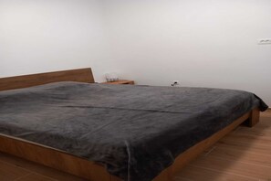 2 Schlafzimmer, Bügeleisen/Bügelbrett, Reisekinderbett, kostenloses WLAN
