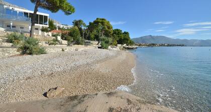 LaidBack Apartments - Standard One Bedroom Apartment with Balcony and Sea View (Azur)