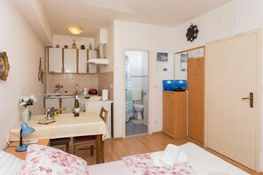 1 bedroom, iron/ironing board, free WiFi - Apartment Stella Polaris - Studio Apartment A2 (Dubrovnik)