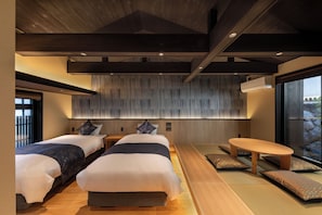 Villa, Non Smoking | Pillow-top beds, blackout curtains, free WiFi, bed sheets - Kanade GionRokuhara (Kyoto)