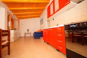Interior - Getaway Beach House-One Bedroom Holiday Home with Terrace and Sea View (Vela Luka)